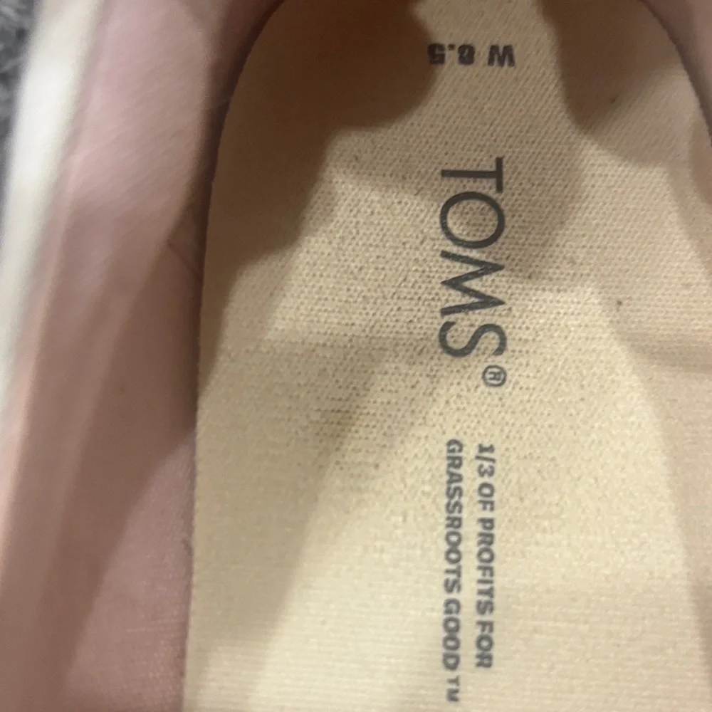 TOMS Women's Off-White Espadrilles